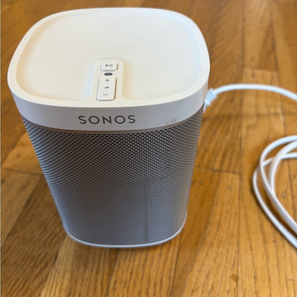 Sonos Gray and White Portable Speaker